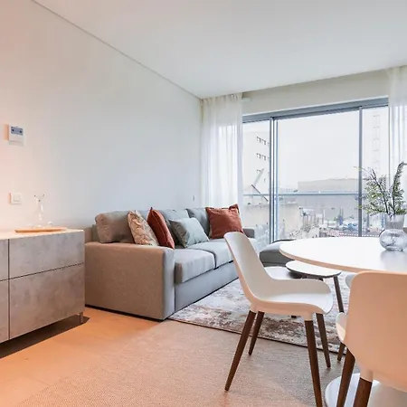 Upscale Riverside By Lovelystay Apartament *