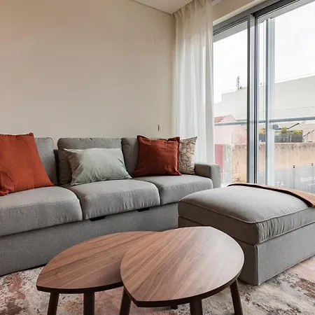 Apartman Upscale Riverside By Lovelystay *